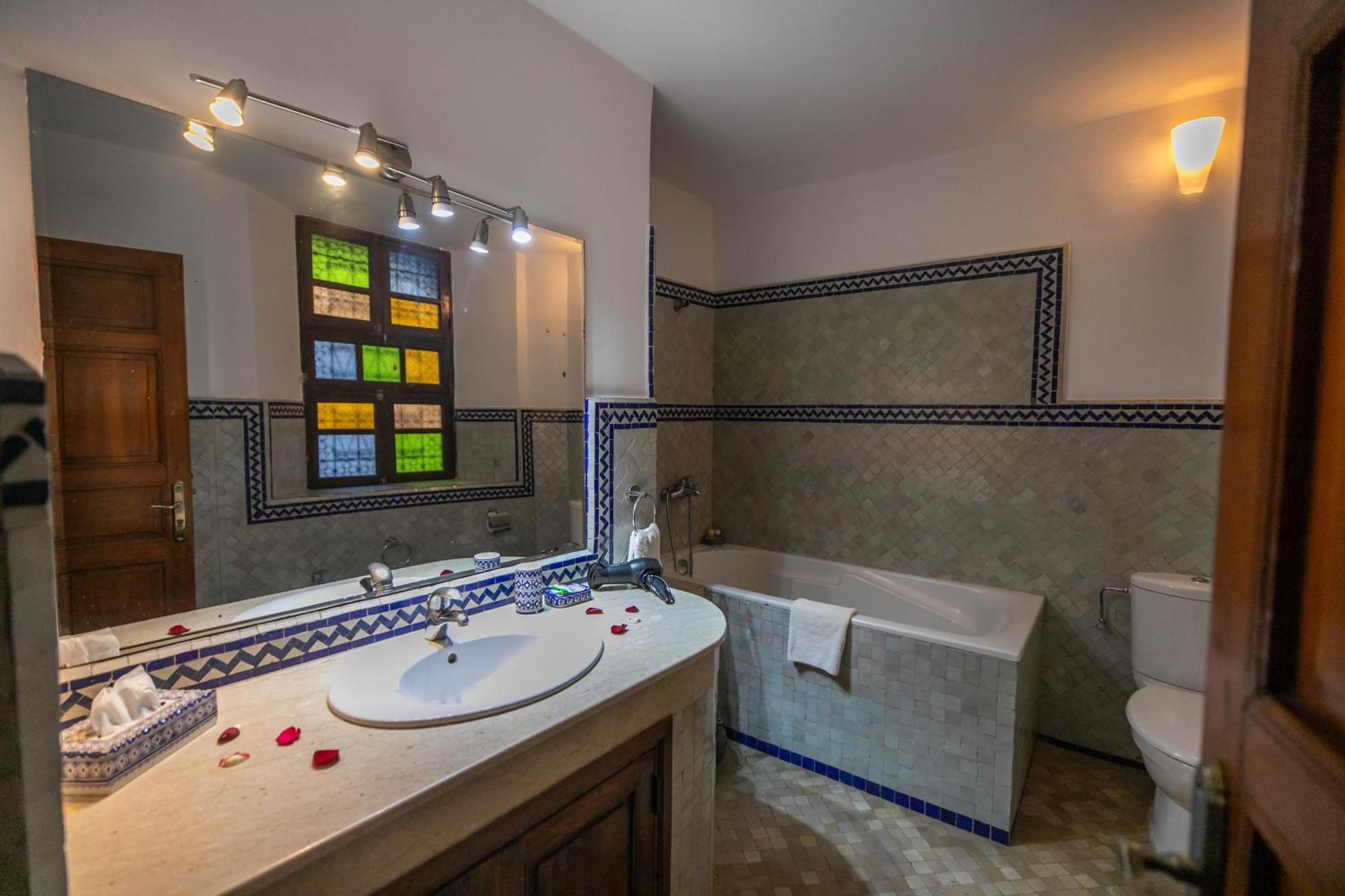 La Perle De La Medina Hotel Фес Екстериор снимка
